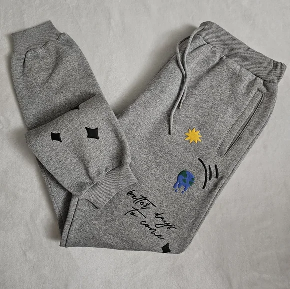 First Row Streetwear Flying Heart Graphic Gray Sweatpant Joggers - Picture 16 of 16